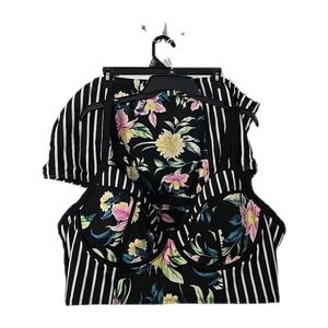 Torrid Womans 2 Piece Plus Size Bathing Suit Size 5 Top 4 Bottpm Black Florial